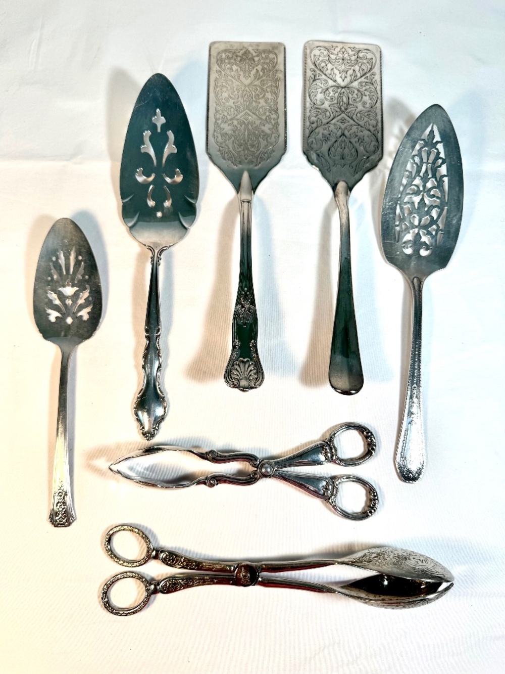 Lot 7 VTG Silverplate Serving Utensils Gorham Tongs, Italy Cake Server, More